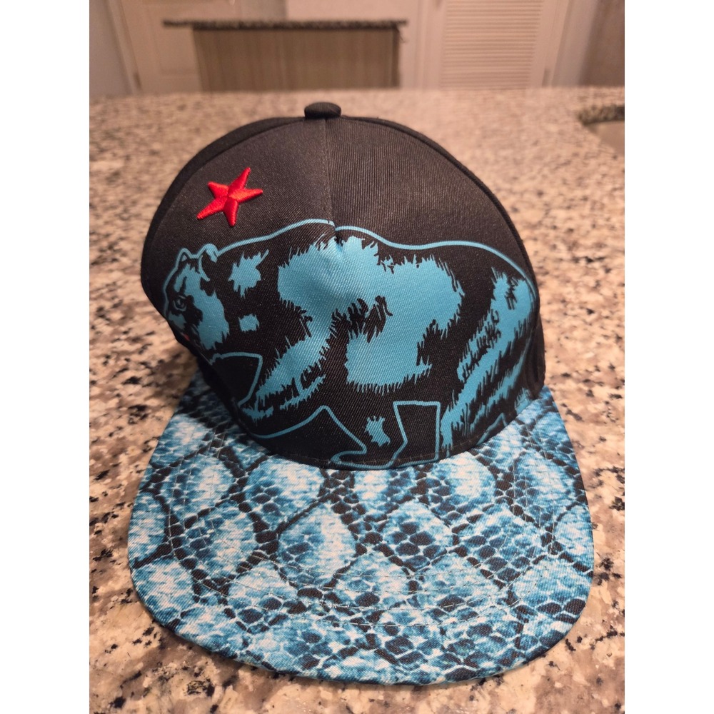 Carbon Elements Snapback Hat Mens OSFM Black Blue Bear Graphic Snakeskin Cap
